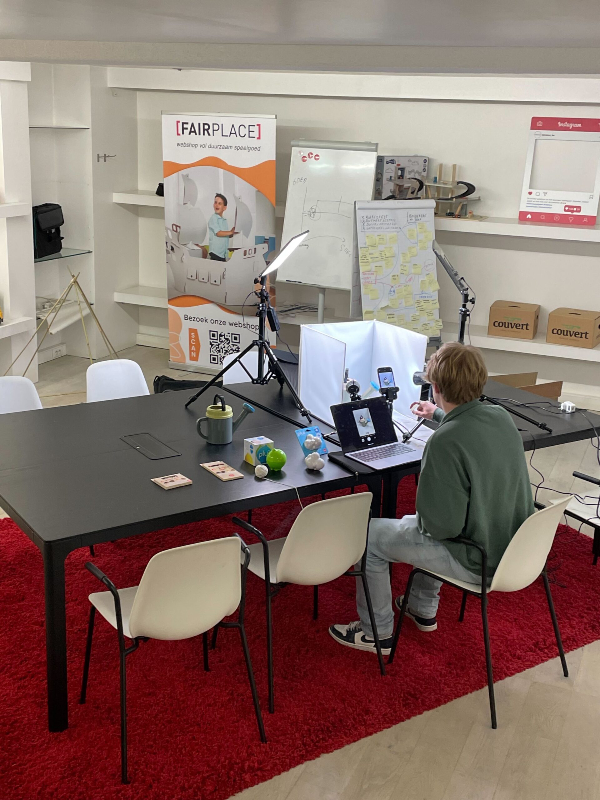 During my time at Fairplace i photographed some product to put on the webshop. I learned a lot about webshop in general during this internship!
